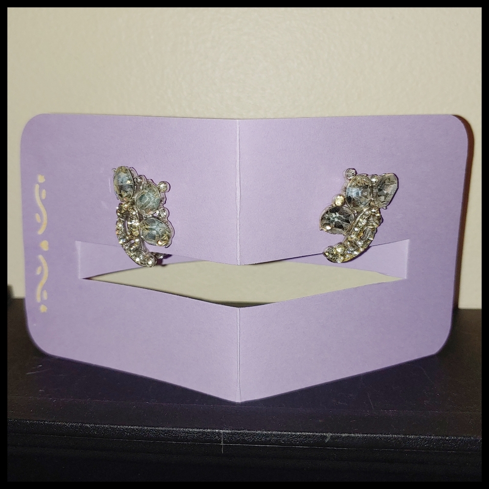 Vintage Paisley Shaped Rhinestone Earrings
